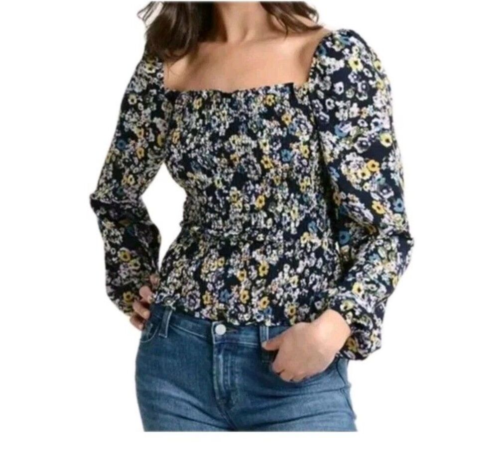 Cupcakes And Cashmere floral smocked square neck Top Sz M puff sleeves Milkmaid